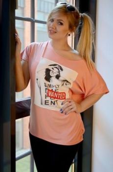 Luźna bluzka z naszytym nadrukiem