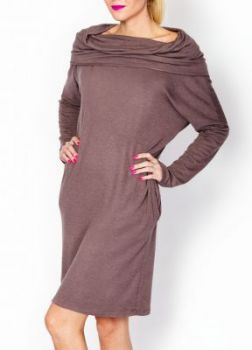 Tunika swetrowa zwężana z golfem