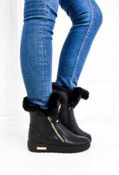 Płaskie botki złote dodatki futerko