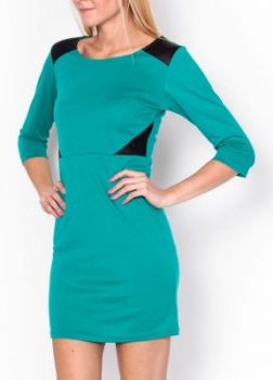 Modna sukienka wstawki a'la skóra