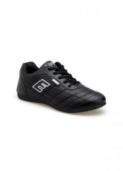Sportowe, sznurowane buty