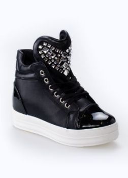 Sneakersy gruba podeszwa serce z cyrkonii w języku