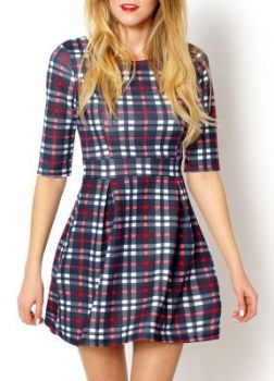 Rozkloszowana sukienka kratka