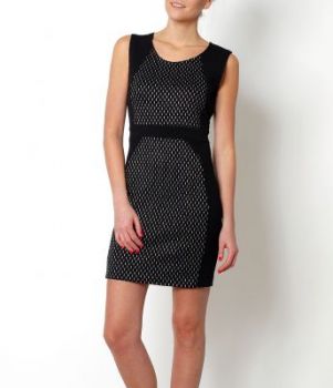 Elegancka sukienka połyskująca